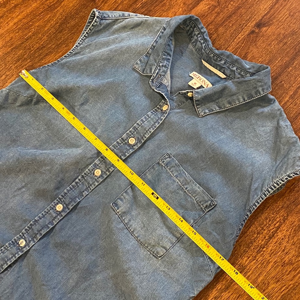 Merona Chambray top - Picture 2 of 5